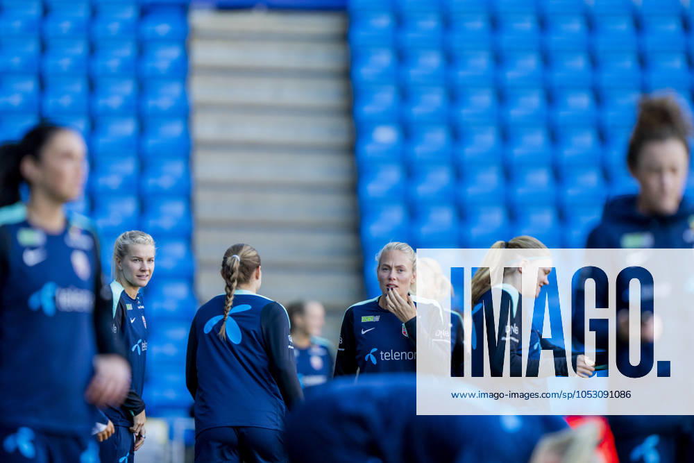 Football, training with Norways womens national team Oslo 20241028 Guro Bergsvand during a training session with the womens national football team at Ullevaal Stadium Photo Fredrik Varfjell NTB Oslo Norway RESTRICTED USE FOR BETTING COMPANIES