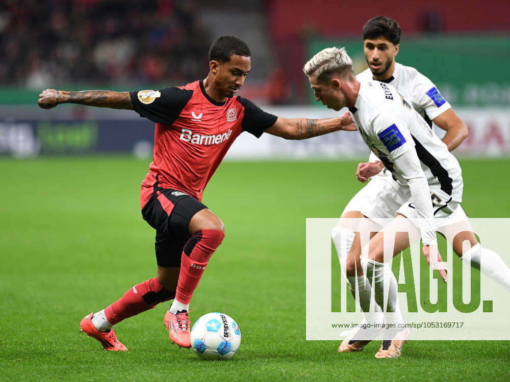 Arthur Bayer 04 Leverkusen in action, on the ball, single action during the DFB Cup Second Round match between Bayer 04 Leverkusen and SV 07 Elversberg at BayArena on October 29, 2024 in Leverkusen, Germany Photo by Ralf Treese DeFodi Images Arthur Bayer 04 Leverkusen controls the ball during the DFB Cup Second Round match between Bayer 04 Leverkusen and SV 07 Elversberg at BayArena on October 29, 2024 in Leverkusen, Germany Photo by Ralf Treese DeFodi Images DFB DFL REGULATIONS PROHIBIT ANY USE OF PHOTOGRAPHS AS IMAGE SEQUENCES AND OR QUASI VIDEO not used in POL SRB CRO FRA GBR NED ITA USA Defodi 521 LEVSVE20241029 049 Defodi-521 not used in POL SRB CRO FRA GBR NED ITA USA DFB DFL REGULATIONS PROHIBIT ANY USE OF PHOTOGRAPHS AS IMAGE SEQUENCES AND OR QUASI-VIDEO.