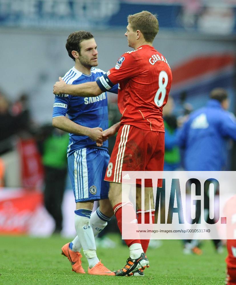 Football - FA Cup Final - Liverpool vs. Chelsea FA @ Wembley Man of the match Juan Mata - Chelsea shakes hands with Steven Gerrard - Liverpool at the final whistle.