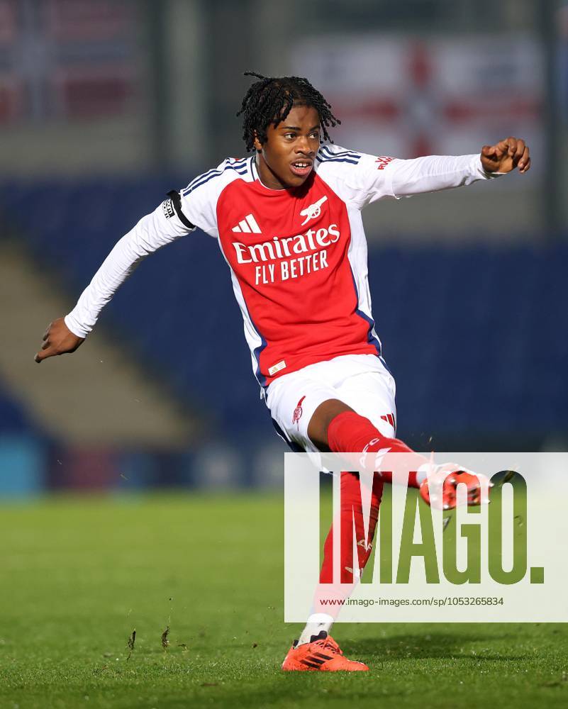 - Chelsea U21, U 21 v Arsenal U21, Premier League 2, Kingsmeadow Stadium, London, UK - 1st November 2024. Josh Nichols of Arsenal U21. - Chelsea U21 v Arsenal U21, Premier League 2, Kingsmeadow Stadium, London, UK - 1st November 2024. By Daniel Weir Crystal Pix. London Kingsmeadow Stadium UK