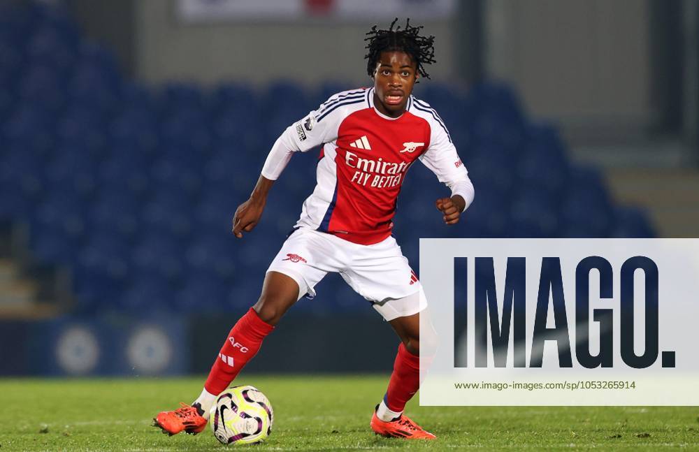 - Chelsea U21, U 21 v Arsenal U21, Premier League 2, Kingsmeadow Stadium, London, UK - 1st November 2024. Josh Nichols of Arsenal U21. - Chelsea U21 v Arsenal U21, Premier League 2, Kingsmeadow Stadium, London, UK - 1st November 2024. By Daniel Weir Crystal Pix. London Kingsmeadow Stadium UK