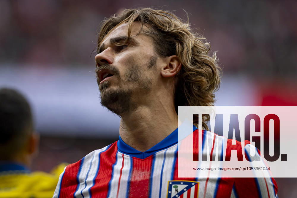 Atletico de Madrid vs UD Las Palmas - La Liga EA Sports 2024 25 Antoine Griezmann of Atletico de Madrid seen disappointed during the La Liga EA Sports 2024 25 football match between Atletico de Madrid and UD Las Palmas at Estadio Riyadh Air Metropolitano on November 03, 2024 in Madrid, Spain. Madrid Estadio Riyadh Air Metropolitan Madrid Spain