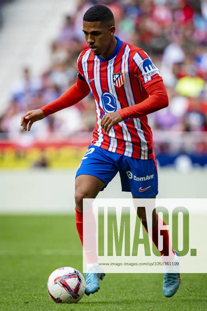 Atletico de Madrid vs UD Las Palmas - La Liga EA Sports 2024 25 Samuel Lino of Atletico de Madrid in action with the ball during the La Liga EA Sports 2024 25 football match between Atletico de Madrid and UD Las Palmas at Estadio Riyadh Air Metropolitano on November 03, 2024 in Madrid, Spain. Madrid Estadio Riyadh Air Metropolitan Madrid Spain