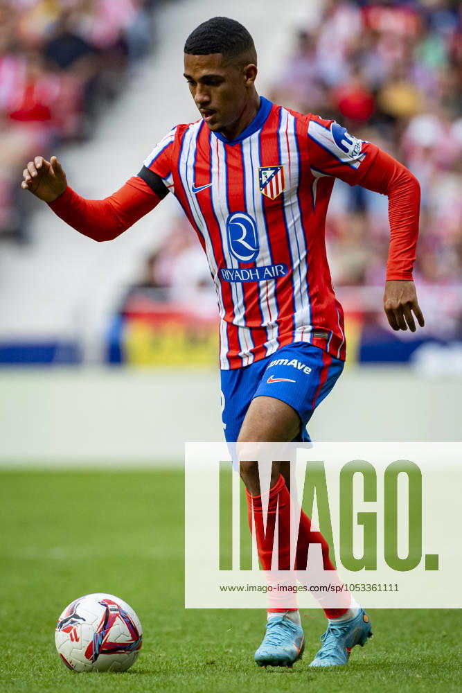 Atletico de Madrid vs UD Las Palmas - La Liga EA Sports 2024 25 Samuel Lino of Atletico de Madrid in action with the ball during the La Liga EA Sports 2024 25 football match between Atletico de Madrid and UD Las Palmas at Estadio Riyadh Air Metropolitano on November 03, 2024 in Madrid, Spain. Madrid Estadio Riyadh Air Metropolitan Madrid Spain