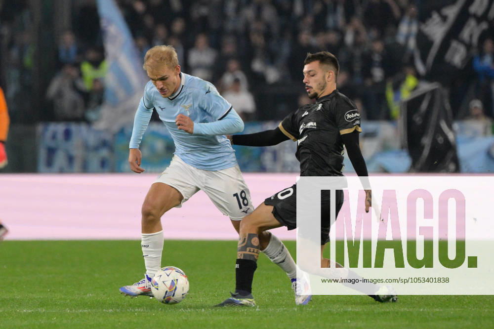 CALCIO - Serie A - SS Lazio vs Cagliari Calcio Lazioâ??s Gustav Isaksen and Cagliari s Gianluca Gaetano during the Italian Football Championship League A 2024 2025 match between SS Lazio vs Cagliari Calcio at the Olimpic Stadium in Rome on 04 November 2024. Rome Italy