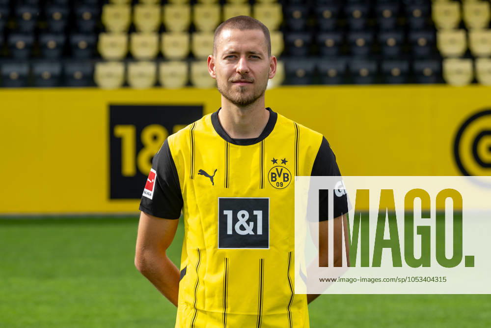 Borussia Dortmund; 1. BL, Porträttermin 2024 2025 Waldemar Anton; Borussia Dortmund; 1. BL, Porträttermin 2024 2025 Foto: Borussia Dortmund Hendrik Deckers via Revierfoto Borussia Dortmund; 1. BL, Porträttermin 2024 2025