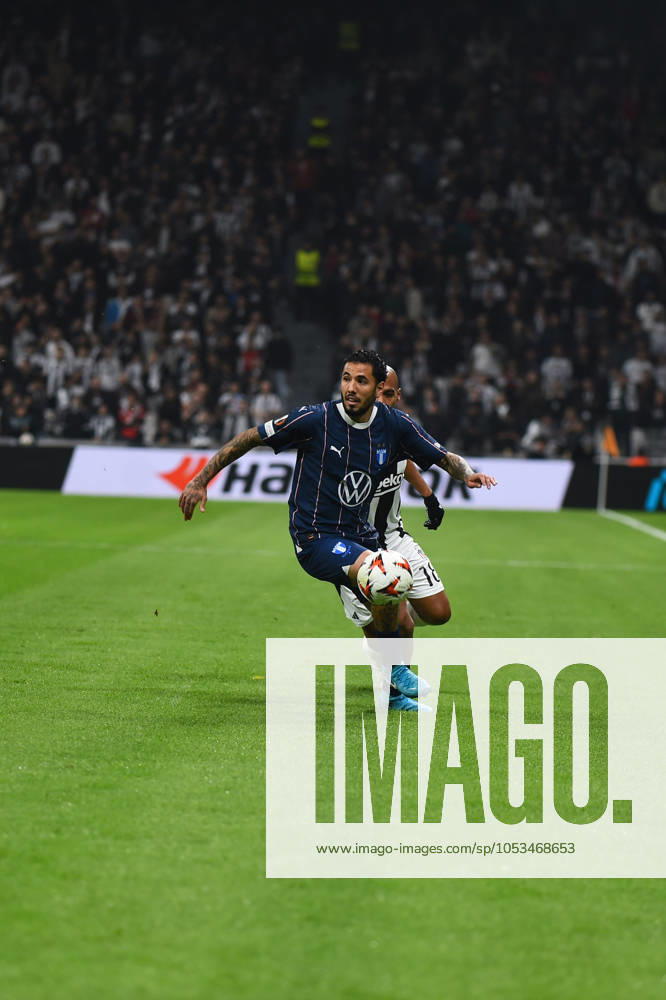 Joao Mario (18) of Besiktas JK and Sergio Pena (8) of Malmö FF during the UEFA Europa League 2024 25 League Phase MD4 match between Besiktas JK and Malmö FF at Besiktas Park on November 6, 2024 in Istanbul, Turkey. (Photo by Seskimphoto ) Besiktas JK v Malmö FF -- UEFA Europa League 2024 25 League match