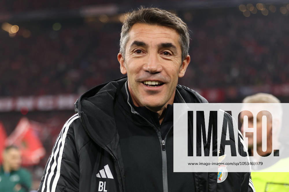 Munich, Alianz Arena UEFA Champions League 2024 25 on 6 11 2024 Matchday 4 FC Bayern Munich SL Benfica v l , Coach Head Coach Bruno Lage S L Benfica