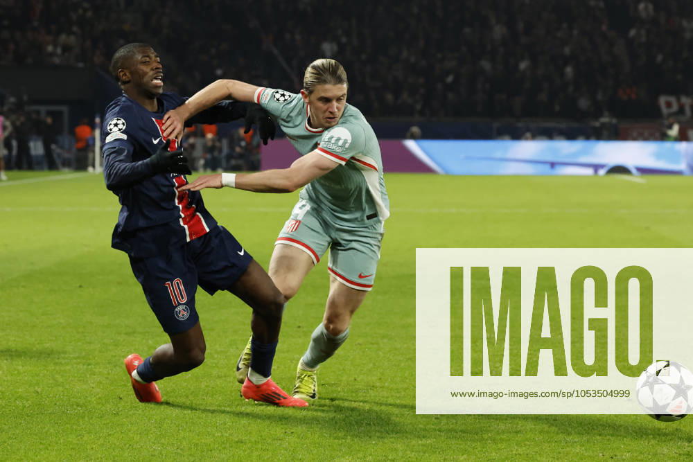 Football : PSG - Atletico Madrid (1-2). 6 Novembre 2024 - Paris, France : PSG vs Atletico Madrid dans la premiere phase de la Ligue des Champions de football. Atleico Madrid bat PSG 2-1. Ousmane Dembele (Paris en maillot bleu) contre Conor Gallagher (Atletico en maillot rbleu ciel) ici en action. (Photo Henri Szwarc Starface) 311231 2024-11-06 Paris France