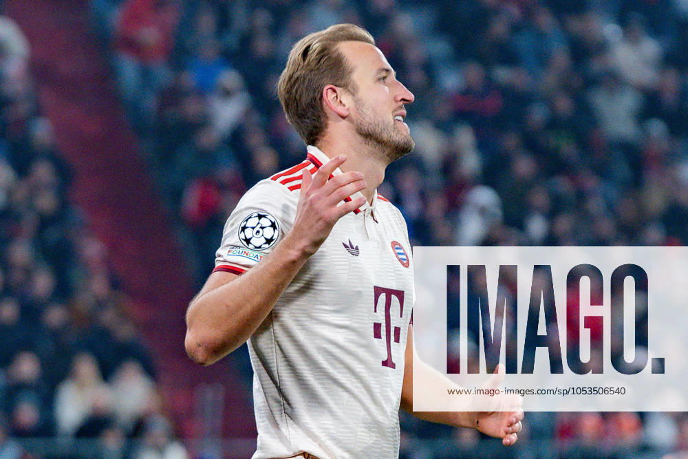 FC Bayern München vs Benfica Lisbon, UEFA Champions League, Matchday 4 Harry Kane FC Bayern Muenchen, 9 disappointed dissatisfied unhappy without a goal
