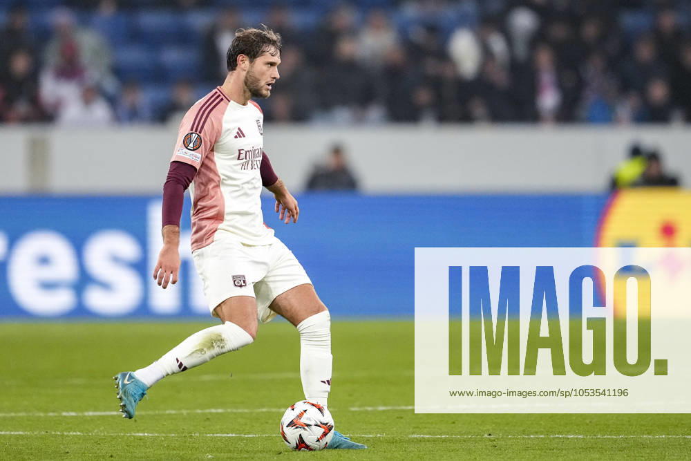 Tanner Tessmann OL, 15 , on the ball, cropped, full body, single image, single photo, action, action, 07 11 2024, Sinsheim Germany , Football, UEFA Europa League, group stage, TSG 1899 Hoffenheim Olympique Lyon, 07 11 2024, Sinsheim Germany , Football, UEFA Europa League, Group stage, TSG 1899 Hoffenheim Olympique Lyon, DFB DFL REGULATIONS PROHIBIT ANY USE OF PHOTOGRAPHS AS IMAGE SEQUENCES AND OR QUASI VIDEO