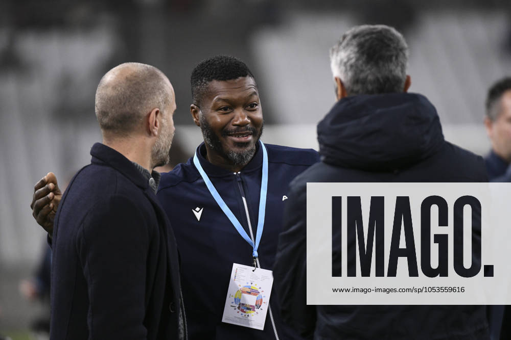 Djibril CISSE lors de la reconnaissance pelouse pour le match Olympique de Marseille vs. AJ Auxerre pour la J11 de la Ligue 1 Uber Eats au Stade Vélodrome, le 8 novembre 2024. FOOTBALL : Olympique de Marseille vs. AJ Auxerre - Ligue 1 McDonald’s - 08 11 2024 ValentinaClaret Panoramic CV_20241108_202147-2