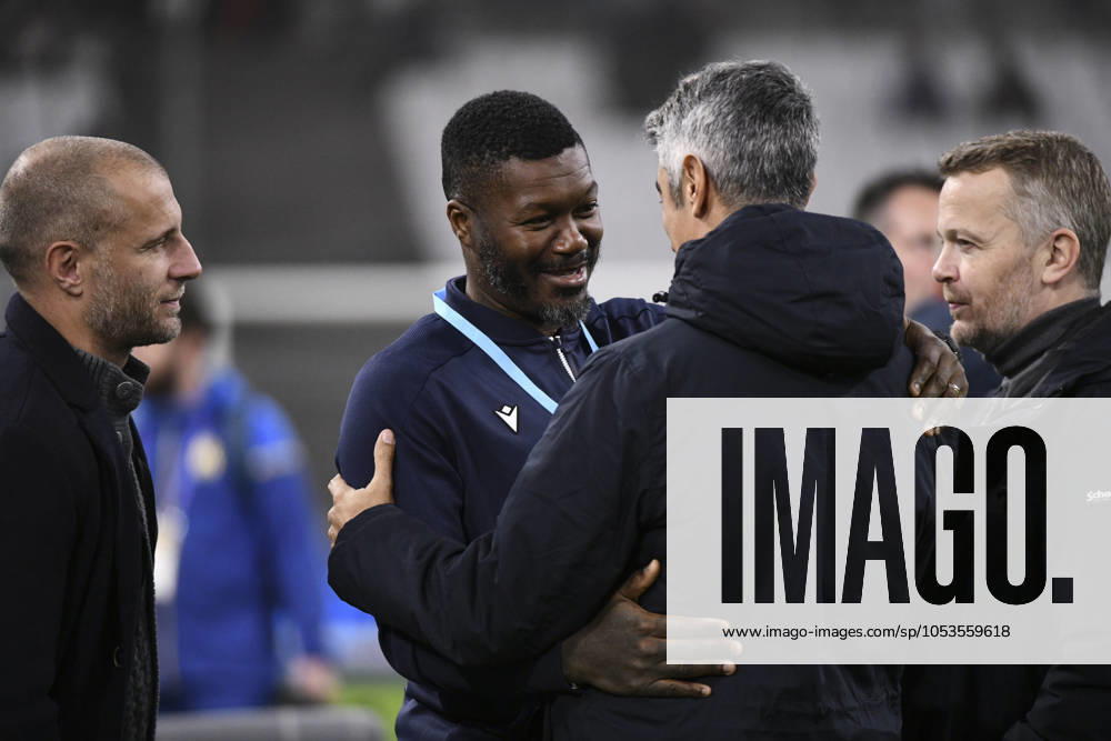 Djibril CISSE lors de la reconnaissance pelouse pour le match Olympique de Marseille vs. AJ Auxerre pour la J11 de la Ligue 1 Uber Eats au Stade Vélodrome, le 8 novembre 2024. FOOTBALL : Olympique de Marseille vs. AJ Auxerre - Ligue 1 McDonald’s - 08 11 2024 ValentinaClaret Panoramic CV_20241108_202147-2