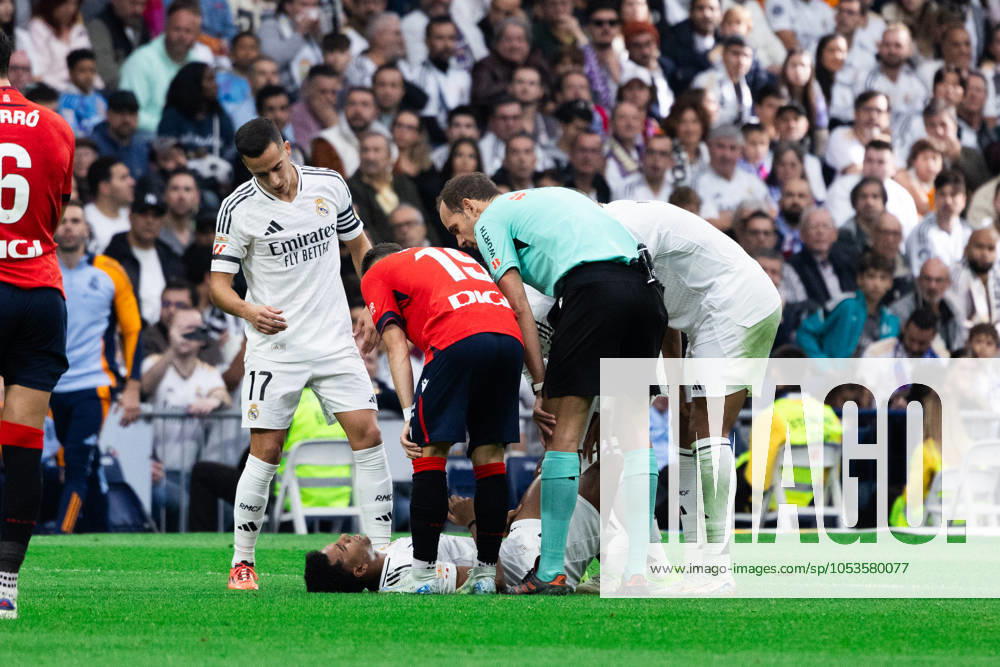 Real Madrid CF vs CA Osasuna - LaLiga EA Sports MADRID, SPAIN, NOVEMBER 9: Rodrygo Goes of Real Madrid CF after injured during the LaLiga EA Sports match between Real Madrid CF and CA Osasuna at Estadio Santiago Bernabeu on November 9, 2024 in Madrid, Spain. Madrid Estadio Santiago Bernabeu Madrid Spain