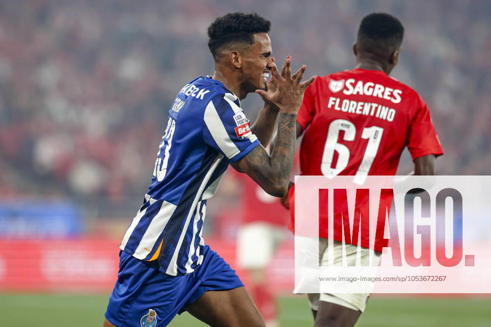 Galeno forward of FC Porto reacts during the Liga Portugal Betclic match between SL Benfica and FC Porto at Estadio da Luz on 10th November, 2024 in Lisbon, Portugal. Liga Portugal Betclic - SL Benfica vs FC Porto (Valter Gouveia SPP)