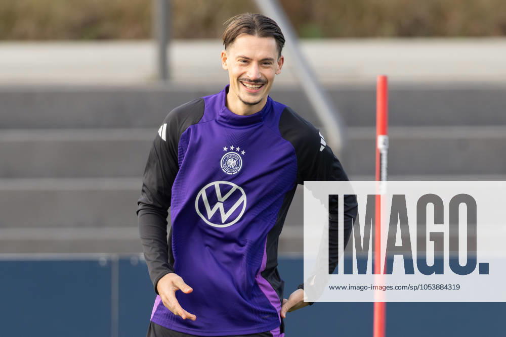 Training of the German national soccer team Robin Koch Training of the German national soccer team before the UEFA Nations League match against Bosnia and Herzegovina at the DFB Campus in Frankfurt am Main on November 12, 2024 , Frankfurt am Main Hessen Germany DFB Campus