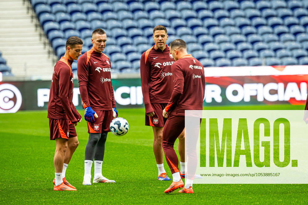 PORTO, ESTADIO DO DRAGAO, PILKA NOZNA (FOOTBALL), LIGA NARODOW UEFA 2024 ( UEFA NATIONAL LEAGUE 2024), MECZ PORTUGALIA - POLSKA ( PORTUGAL - POLAND ) KONFERENCJA I TRENING REPREZANTACJI PRZED MECZEM NZ KACPER URBANSKI LUKASZ SKORUPSKI JAN BEDNAREK PIOTR ZIELINSKI FOTO LUKASZ SKWIOT CYFRASPORT NEWSPIX.PL --- Newspix.pl 20241114CSLS016