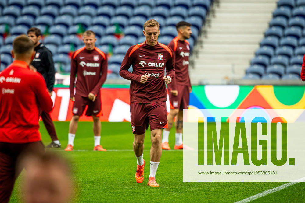 PORTO, ESTADIO DO DRAGAO, PILKA NOZNA (FOOTBALL), LIGA NARODOW UEFA 2024 ( UEFA NATIONAL LEAGUE 2024), MECZ PORTUGALIA - POLSKA ( PORTUGAL - POLAND ) KONFERENCJA I TRENING REPREZANTACJI PRZED MECZEM NZ ADAM BUKSA FOTO LUKASZ SKWIOT CYFRASPORT NEWSPIX.PL --- Newspix.pl 20241114CSLS021