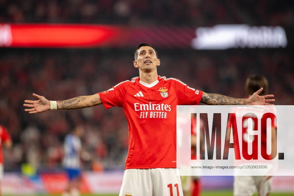 ANGEL DI MARIA from SL Benfica seen celebrating his goal from SL Benfica during the Liga Portugal Betclic 2024 25 match between SL Benfica and FC Porto at Estadio da Luz on November 10, 2024 in Lisboa, Portugal. Final score: SL Benfica 4:1 FC Porto Lisbon Portugal Lisboa Portugal - ZUMA Bet 20241110_spo_l192_003