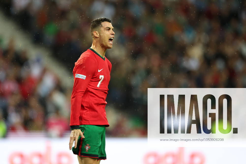 PORTO 15.11.2024 MECZ 5. KOLEJKA GRUPA A1 LIGA NARODOW SEZON 2024 25: PORTUGALIA - POLSKA --- UEFA NATIONS LEAGUE FOOTBALL MATCH: PORTUGAL - POLAND CRISTIANO RONALDO FOT. PIOTR KUCZA FOTOPYK NEWSPIX.PL --- newspix.pl