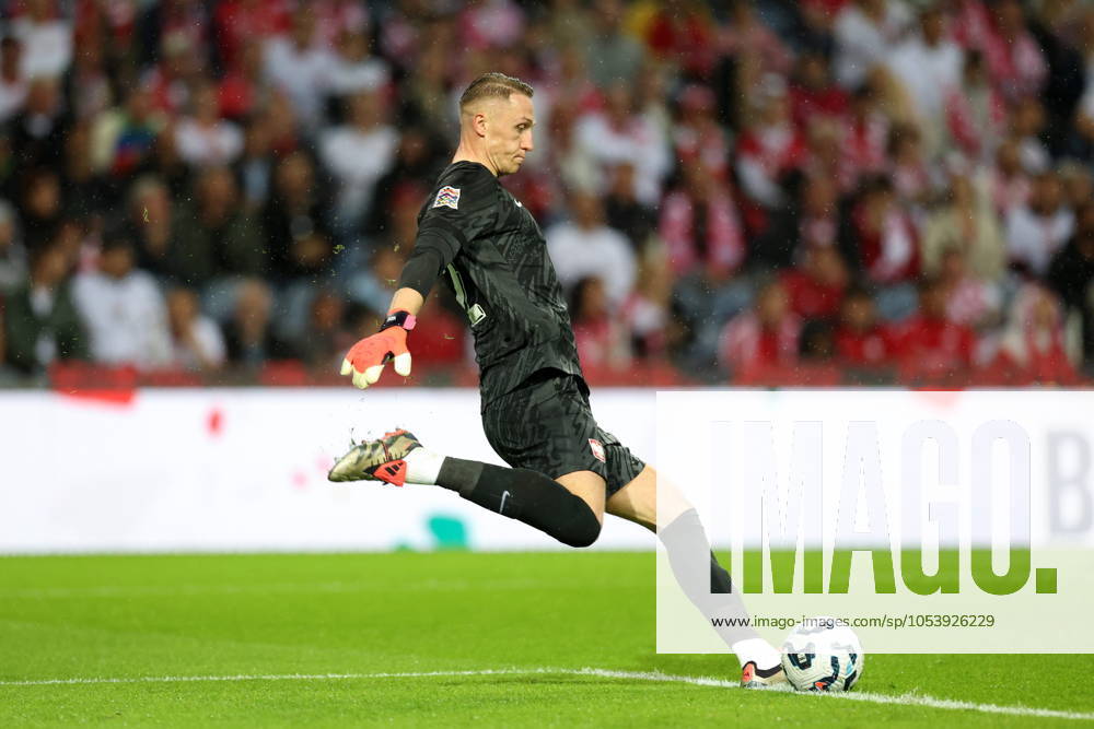 PORTO 15.11.2024 MECZ 5. KOLEJKA GRUPA A1 LIGA NARODOW SEZON 2024 25: PORTUGALIA - POLSKA --- UEFA NATIONS LEAGUE FOOTBALL MATCH: PORTUGAL - POLAND MARCIN BULKA FOT. PIOTR KUCZA FOTOPYK NEWSPIX.PL --- newspix.pl