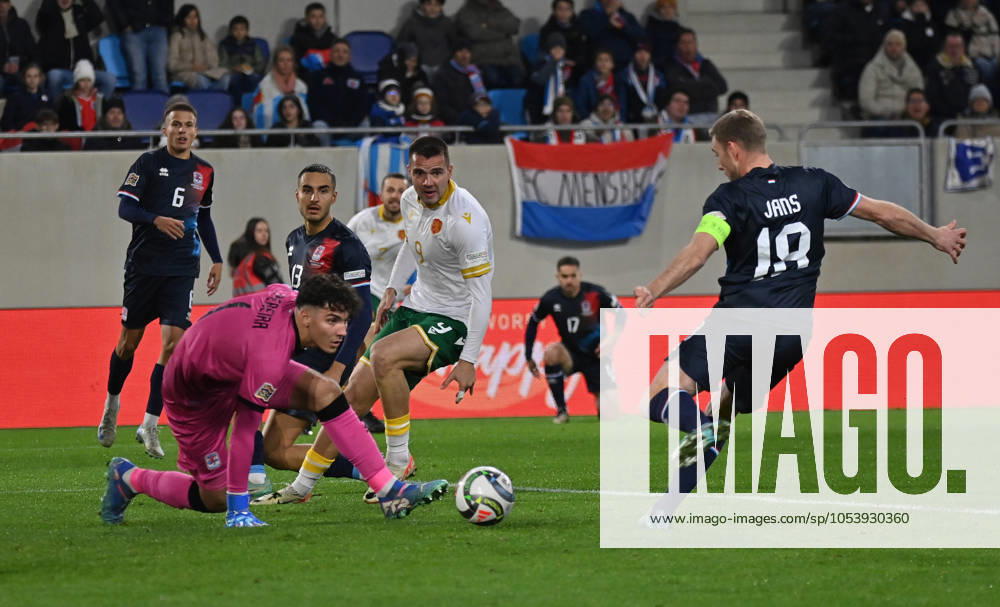 Football UEFA Nations League, Luxembourg Bulgaria, v l Tiago Pereira Luxembourg , Alexander Kolev Bulgaria , Laurent Jans Luxembourg Luxembourg