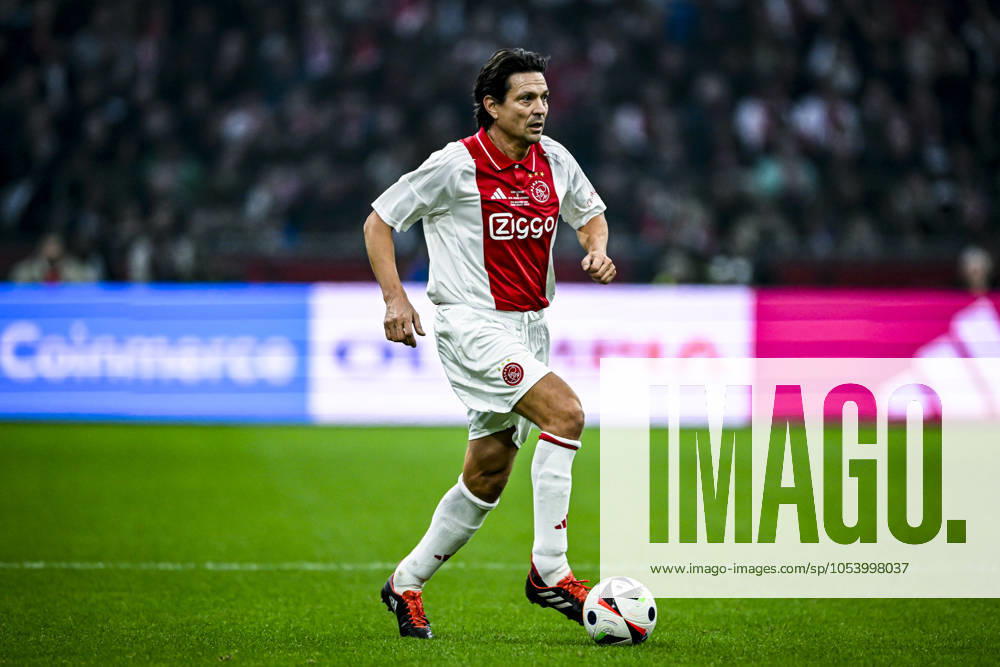 AFC Ajax Amsterdam legend player Jari Litmanen, during the match Ajax Legends Real Madrid Legends at the Johan Cruijff ArenA for the Dutch eredivisie season 2024 2025 in AMSTERDAM, Netherlands on 17 november 2024, photo by Stefan Koops EYE4images DeFodi Images not used in POL SRB CRO FRA GBR NED ITA USA Defodi 746 200919 Defodi-746 not used in POL SRB CRO FRA GBR NED ITA USA