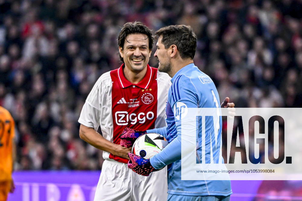 AFC Ajax Amsterdam legend player Jari Litmanen, Real Madrid CF legend goalkeeper Iker Casillas, during the match Ajax Legends Real Madrid Legends at the Johan Cruijff ArenA for the Dutch eredivisie season 2024 2025 in AMSTERDAM, Netherlands on 17 november 2024, photo by Stefan Koops EYE4images DeFodi Images not used in POL SRB CRO FRA GBR NED ITA USA Defodi 746 200956 Defodi-746 not used in POL SRB CRO FRA GBR NED ITA USA