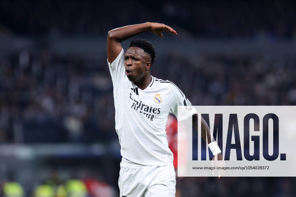 VINICIUS JUNIOR JR VINI JR, Champions League 2024-25, Real Madrid-Milan 1-3, azione, action, single shot, gesti CHAMPIONS LEAGUE 2024-25 REAL MADRID-MILAN 1-3