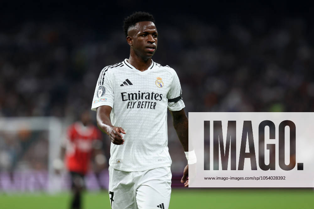 VINICIUS JUNIOR JR VINI JR, Champions League 2024-25, Real Madrid-Milan 1-3, azione, action, single shot CHAMPIONS LEAGUE 2024-25 REAL MADRID-MILAN 1-3