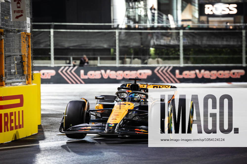 Oscar Piastri, AUS, McLaren Formula 1 Team 81 USA, Formula 1 World Championship, Grand Prix of Las Vegas, Las Vegas Strip Circuit, 21 11 2024 USA, Formula 1 World Championship, Grand Prix of Las Vegas, Las Vegas Strip Circuit, 21 11 2024 Las Vegas