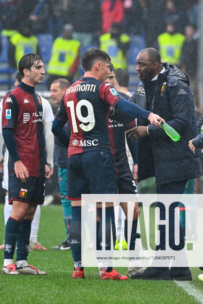 Head coach Patrick Vieira and Andrea Pinamonti during the Serie A soccer match between Genoa and Cagliari at the Luigi Ferraris Stadium in Genoa, Italy - Sunday, November 24, 2024. - Soccer .