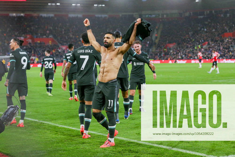Southampton FC v Liverpool FC Liverpool forward Mohamed Salah (11) scores a GOAL 2-3 and celebrates during the Southampton FC v Liverpool FC English Premier League at St.Mary s Stadium, Southampton, England, United Kingdom on 24 November 2024 Editorial use only. All images are copyright Every Second Media Limited. No images may be reproduced without prior permission. All rights reserved. Premier League and Football League images are subject to licensing agreements with Football DataCo Limited. see https: www.football-dataco.com