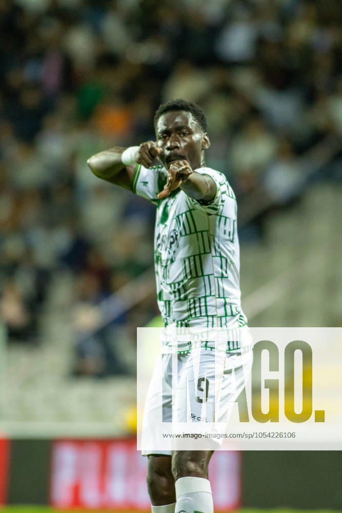LUIS ASUE from Moreirense FC celebrating his goal during the TaoÂßa de Portugal 2024 25 match between Moreirense FC and FC Porto at Esto¡dio Comendador Joaquim de Almeida Freitas on October 19, 2024 in Moreira de Co³negos, Portugal. Moreira De Co³Negos Portugal - ZUMAl192 20241124_zsp_l192_006