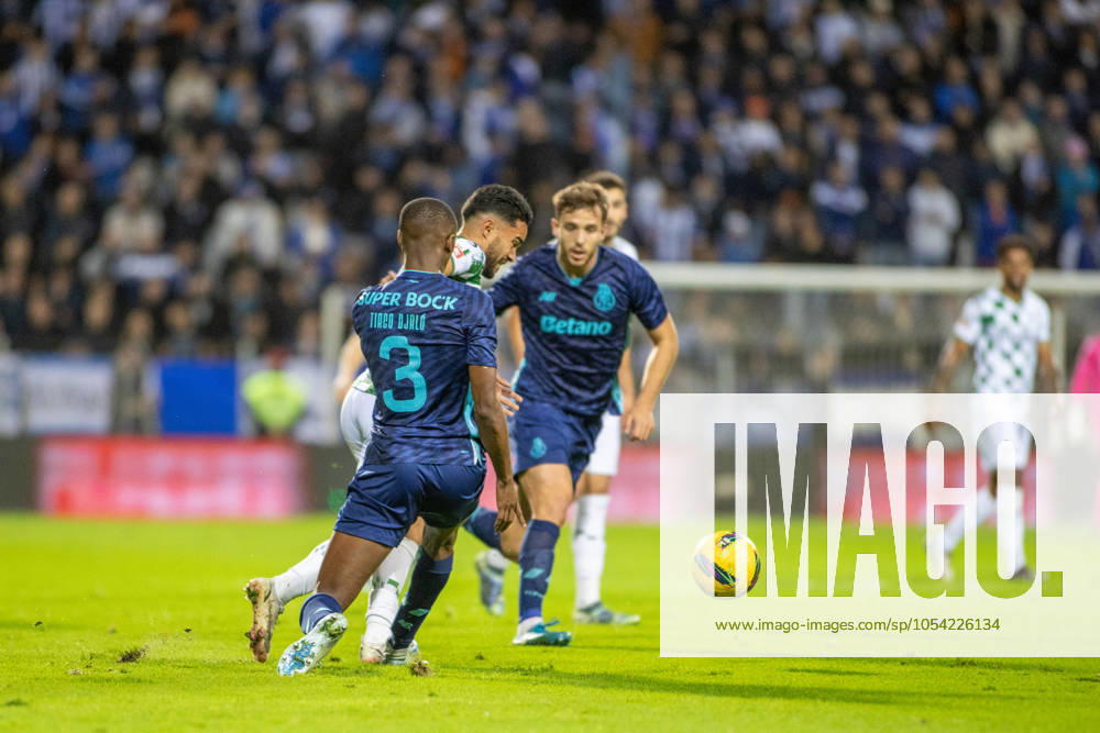 TIAGO DJALO from FC Porto seen on action during the TaoÂßa de Portugal 2024 25 match between Moreirense FC and FC Porto at EstoÂ¡dio Comendador Joaquim de Almeida Freitas on October 19, 2024 in Moreira de CoÂ³negos, Portugal. Moreira De CoÂ³Negos Portugal - ZUMAl192 20241124_zsp_l192_008