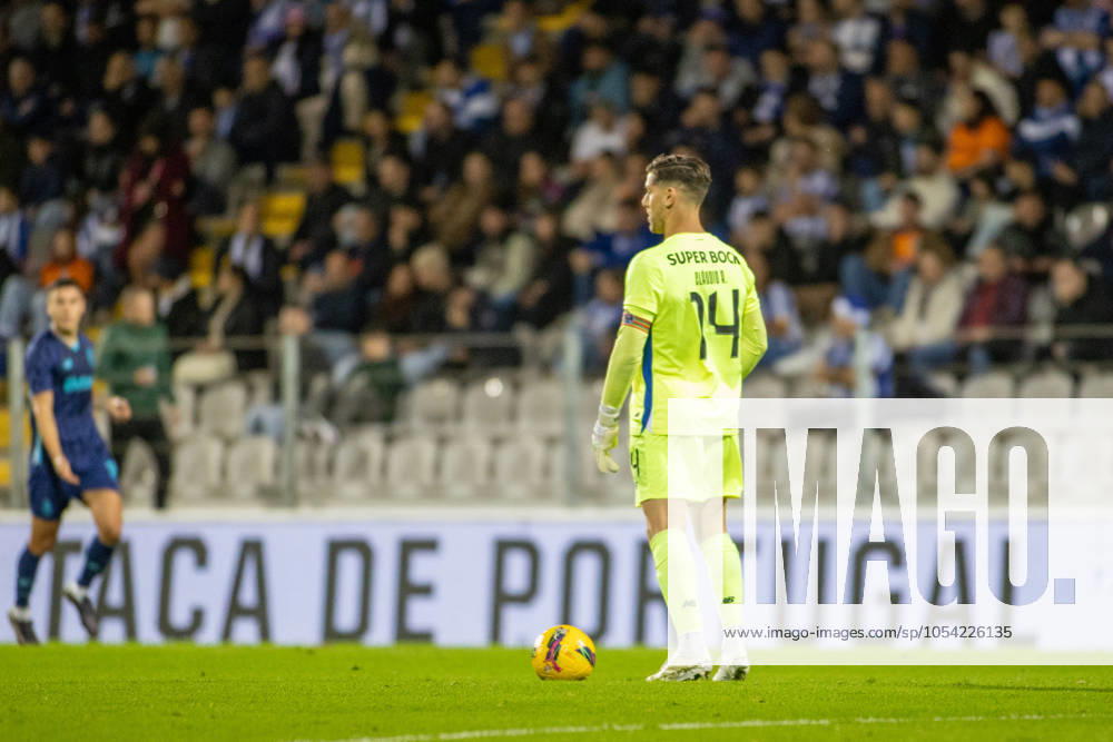 CLAUDIO RAMOS seen on action during the TaoÂßa de Portugal 2024 25 match between Moreirense FC and FC Porto at EstoÂ¡dio Comendador Joaquim de Almeida Freitas on October 19, 2024 in Moreira de CoÂ³negos, Portugal. Moreira De CoÂ³Negos Portugal - ZUMAl192 20241124_zsp_l192_009