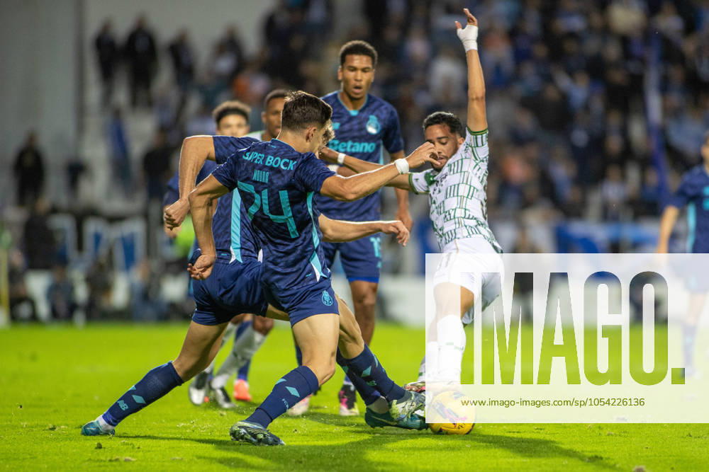 FRANCISCO MOURA from FC Porto seen on action during the TaoÂßa de Portugal 2024 25 match between Moreirense FC and FC Porto at Esto¡dio Comendador Joaquim de Almeida Freitas on October 19, 2024 in Moreira de Co³negos, Portugal. Moreira De Co³Negos Portugal - ZUMAl192 20241124_zsp_l192_010