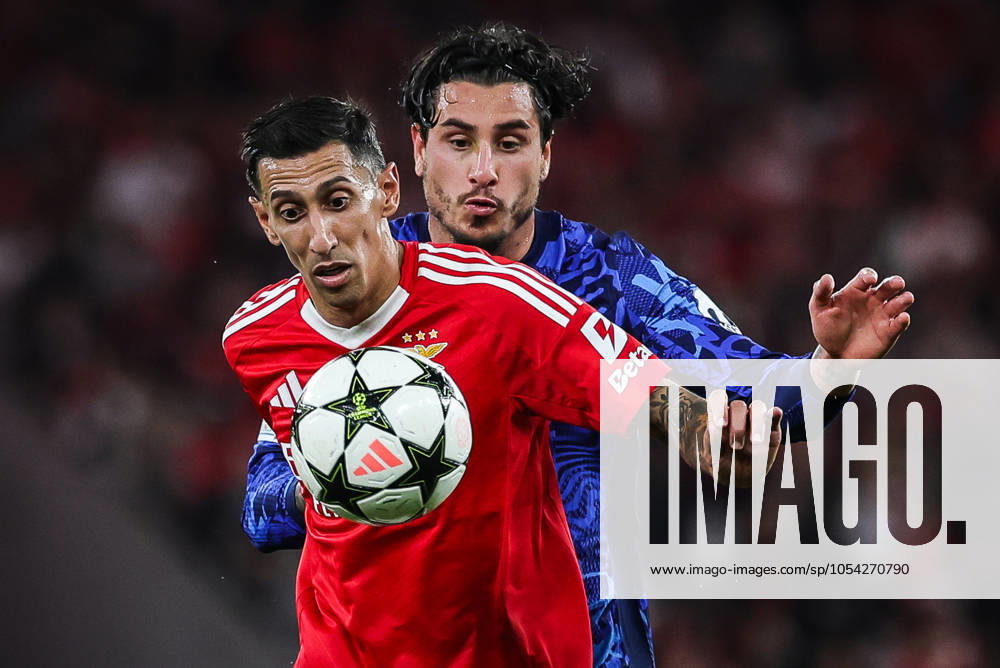 Jose Maria GIMENEZ of Atletico Madrid and Angel DI MARIA of Benfica during the UEFA Champions League, League Phase MD2 match between SL Benfica and Atletico de Madrid at Estadio da Luz on October 02, 2024 in Lisbon, Portugal. Lisbon Portugal - ZUMAm308 20241002_zsp_m308_049