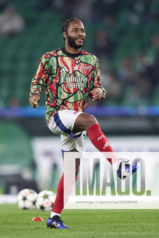 Sporting Clube de Portugal v Arsenal FC - UEFA Champions League 2024 25 League Phase MD5 Raheem Sterling of Arsenal FC warms up before the UEFA Champions League match between Sporting CP and Arsenal FC at Jose Alvalade Stadium in Lisbon, Portugal, on November 26, 2024. Lisbon, Portugal Lisbon Portugal