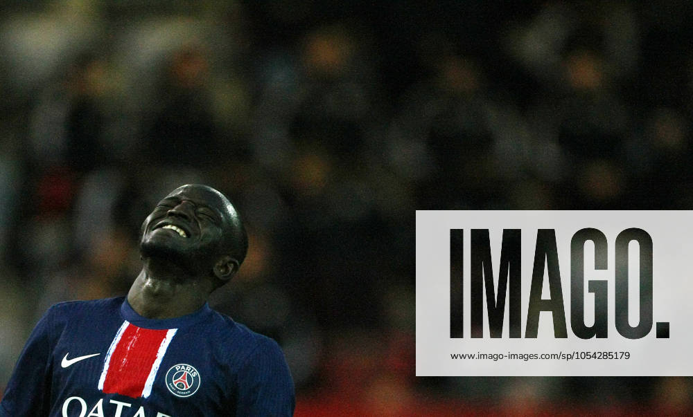 Mahamadou Sangare of PSG reacts during the UEFA Youth League 2024 Soccer match between FC Bayern Munich and PSG Paris Saint-Germain at the Bayern Campus Stadium in Munich, Bayern , Germany. November 26th, 2024 Munich Germany - ZUMAe140 20241126_zip_e140_016