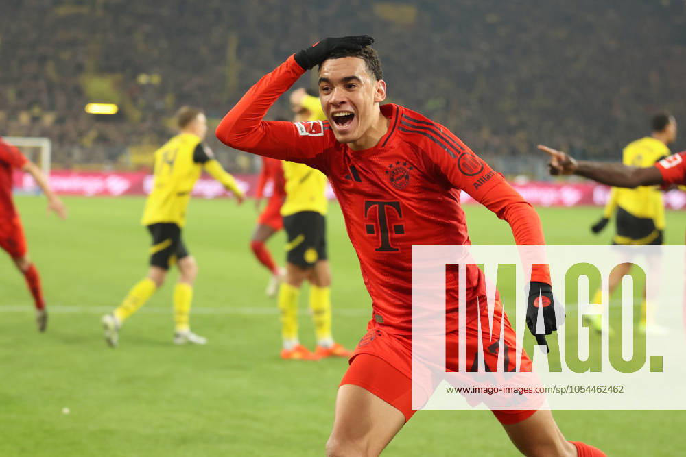 Goal celebration Jamal Musiala FC Bayern Muenchen , 42 to 1 1 GER, Borussia Dortmund vs FC Bayern Muenchen, Football, 1 Liga, Matchday 12, Season 2024 2025, 30 11 2024 DFL REGULATIONS PROHIBIT ANY USE OF PHOTOGRAPHS AS IMAGE SEQUENCES AND OR QUASI VIDEO GER, Borussia Dortmund vs FC Bayern Muenchen, Football, 1 Liga, Matchday 12, Season 2024 2025, 30 11 2024 Dortmund