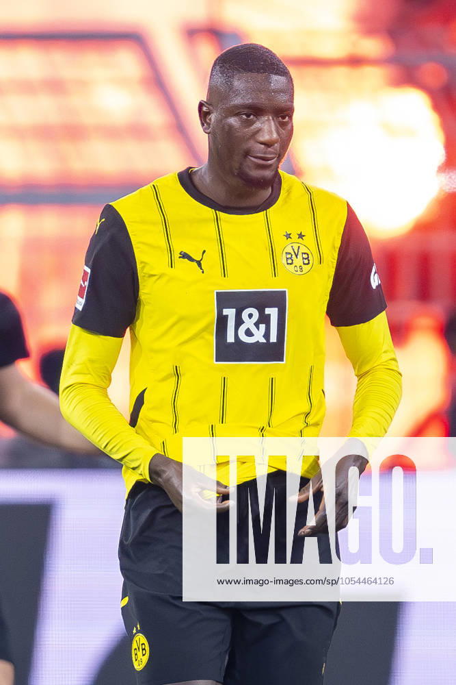 Football Borussia Dortmund FC Bayern Munich, Matchday 12 at Signal Iduna Park Dortmunds Serhou Guirassy reacts IMPORTANT NOTE In accordance with the regulations of the DFL and the DFB, it is prohibited to use or have used photographs taken in the stadium and or of the match in the form of sequential images and or video-like photo series