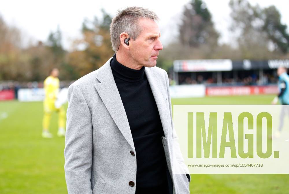 Stuart Pearce the former England player who started his career with Wealdstone Wealdstone v Wycombe Wanderers, Emirates FA Cup, Second Round, Football, Grosvenor Vale, London, UK - 30 Nov 2024