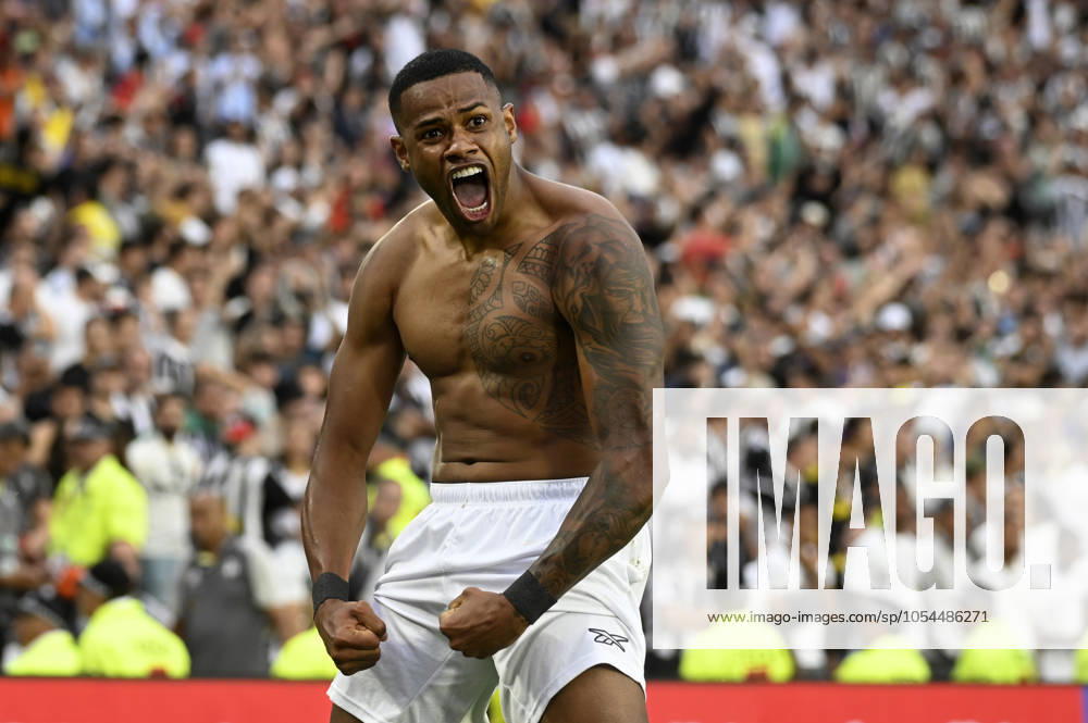 KW48 Atletico Mineiro v Botafogo: Final - Copa CONMEBOL Libertadores 2024 Junior Santos of Botafogo celebrates after scoring the team s third goal during the Copa Libertadores final football match between Brazil s Atletico Mineiro and Brazil s Botafogo at Stadium Antonio V. Liberti in Buenos Aires, Argentina, on November 30, 2024. Ciudad Autonoma de Buenos Aires Argentina