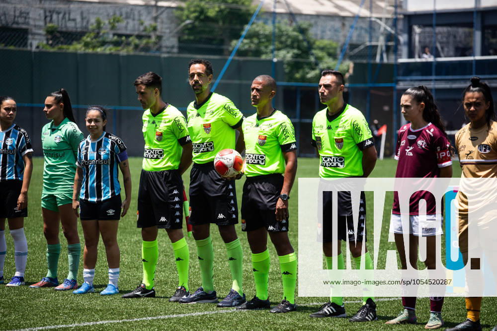 Ferroviária x Grêmio SÃO PAULO, SP - 01.12.2024: FERROVIÁRIA X GRÊMIO - Refereeing the match between Ferroviária and Grêmio, valid for the second round of the Women& 39;s Cup and held on Sunday morning (01) at the Ibrachina Arena in São Paulo, SP. (Photo: Rodilei Morais Fotoarena) x2659860x RodileixMorais