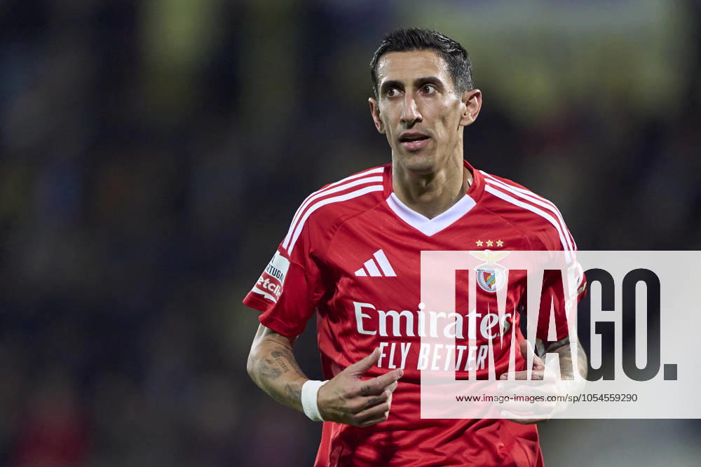 FC Arouca v SL Benfica - Liga Portugal Betclic Angel Di Maria of SL Benfica looks on during the Liga Portugal Betclic match between FC Arouca and SL Benfica at Estadio Municipal de Arouca in Arouca, Portugal, on December 1, 2024. Arouca, Portugal Portugal