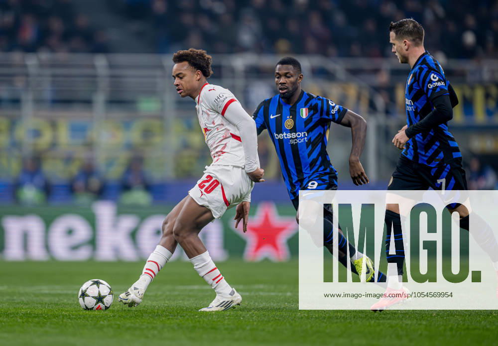 Leipzigs Assan Ouedraogo v Milans Marcus Thuram Football UEFA Champions League, Matchday 5 Inter Milan RB Leipzig 1 0 26 November 2024 Giuseppe Meazza Stadium, Milan Italy Inter Milan RB Leipzig 1 0