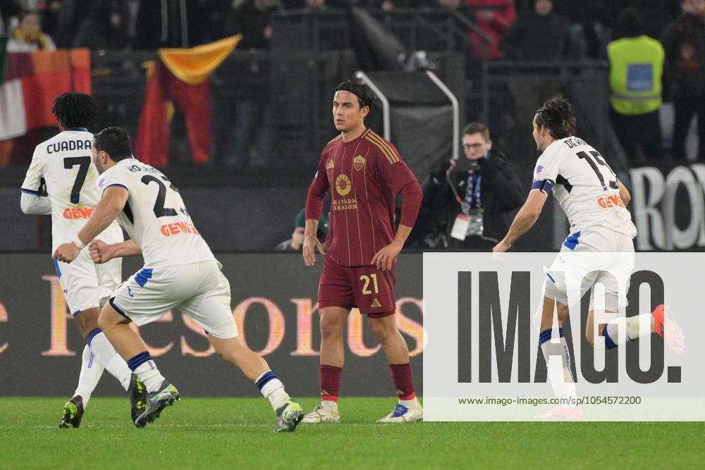AtalantaÃ¢ÂÄÂs Marten de Roon celebrates after scoring the goal 0-1 during the Italian Football Championship League A Enilive 2024 2025 match between AS Roma vs Atalanta BC at the Olimpic Stadium in Rome on 02 December 2024.