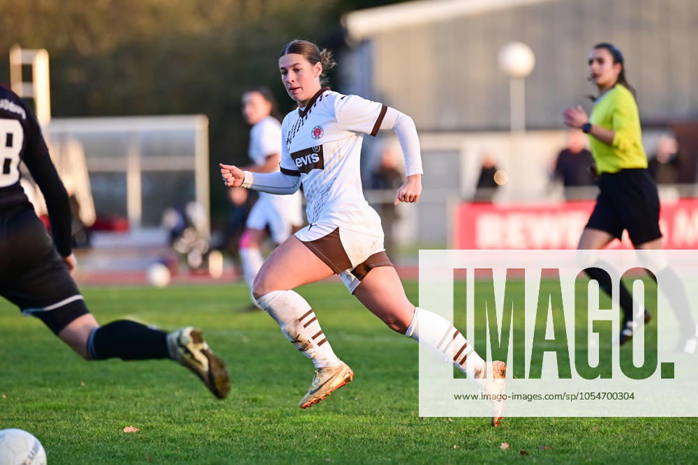 Soccer I Women I Season 2024 2025 I Regionalliga Nord I 12 Matchday I SV Henstedt Ulzburg FC St Pauli I 01 12 2024 Close-up, single photo, cropped, portrait, portrait, single photo, single photo, body Lina Jubel 24, FC St Pauli