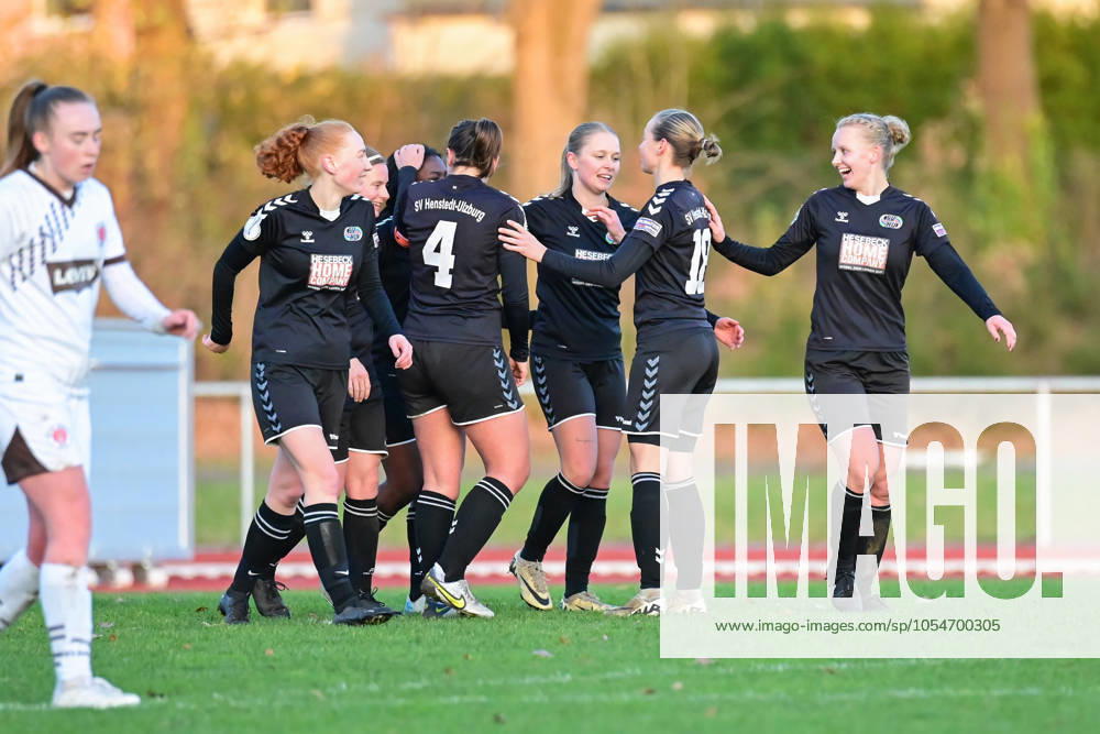 Soccer I Women I Season 2024 2025 I Regionalliga Nord I 12 Matchday I SV Henstedt Ulzburg FC St Pauli I 01 12 2024 Goal celebration, jubilation, enthusiasm, euphoria, joy, happiness, cheerfulness at SV Henstedt Ulzburg